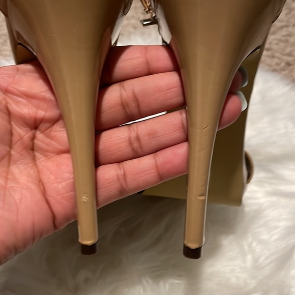 Nude Heels - Picture 3 of 3